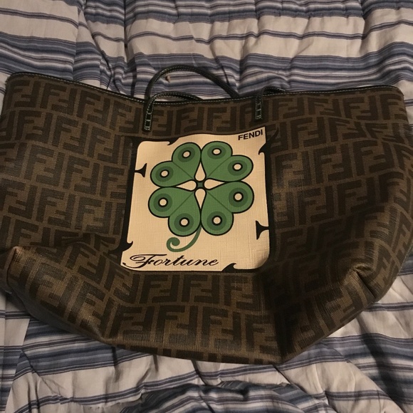 Brown fendi bag big used but excellent condition final sale before trash bin - Picture 1 of 9